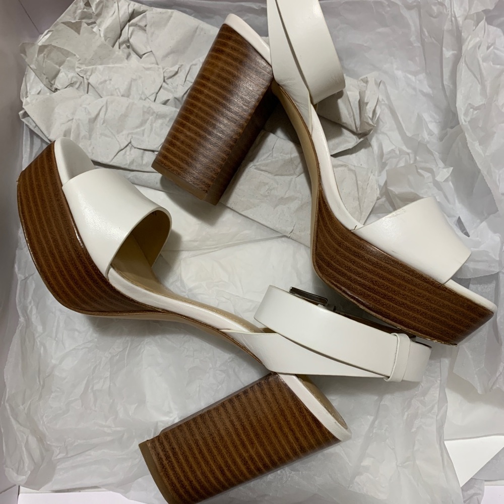 Michael Kors Leonora ankle strap. Size 6, Optic White.